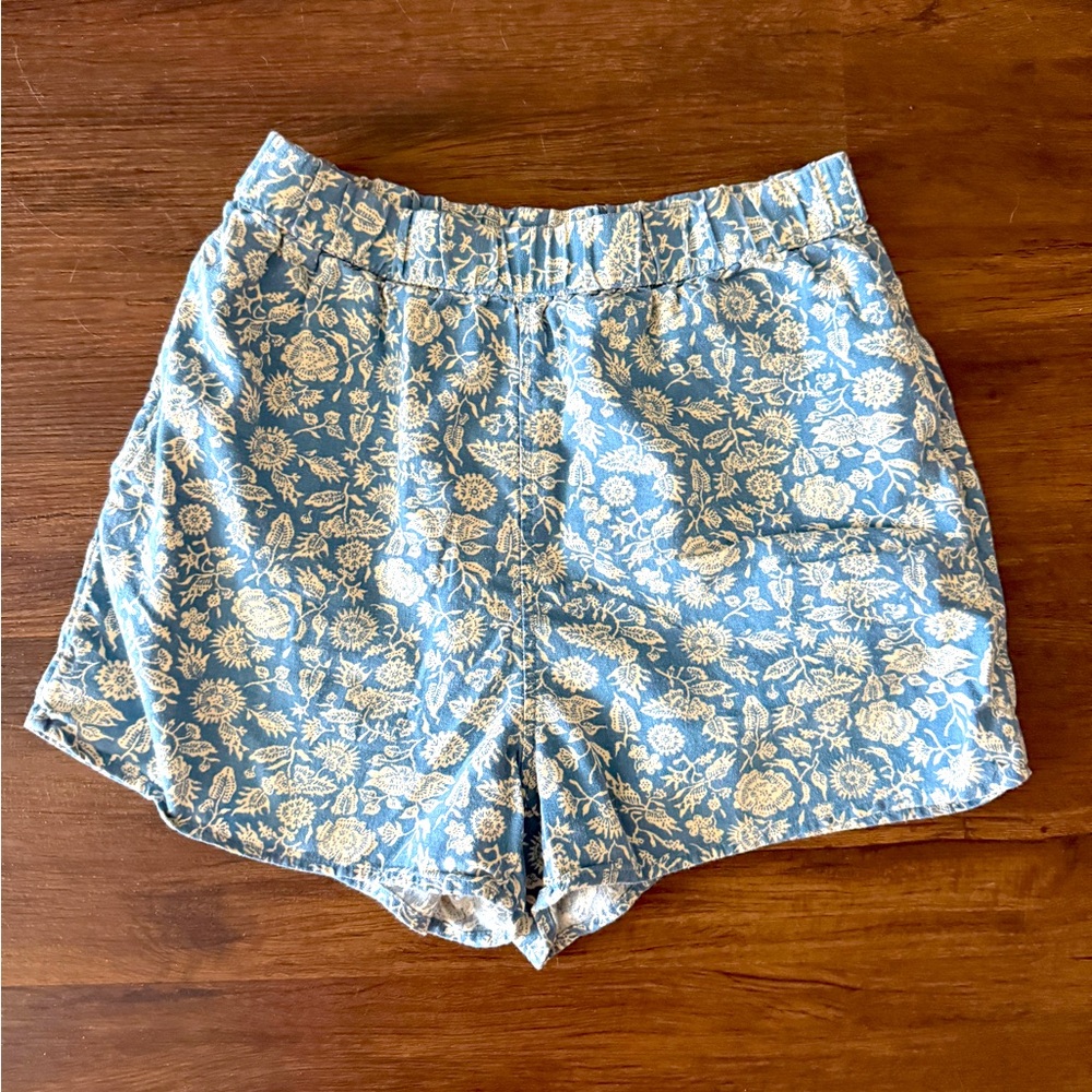 Universal Thread Shorts High Rise Shorts Floral Blue Linen Blend